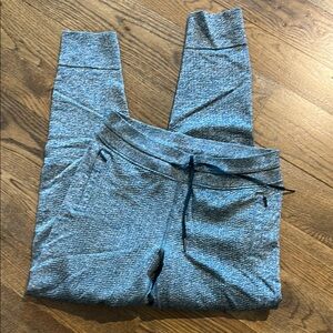 Lululemon engineered warmth joggers